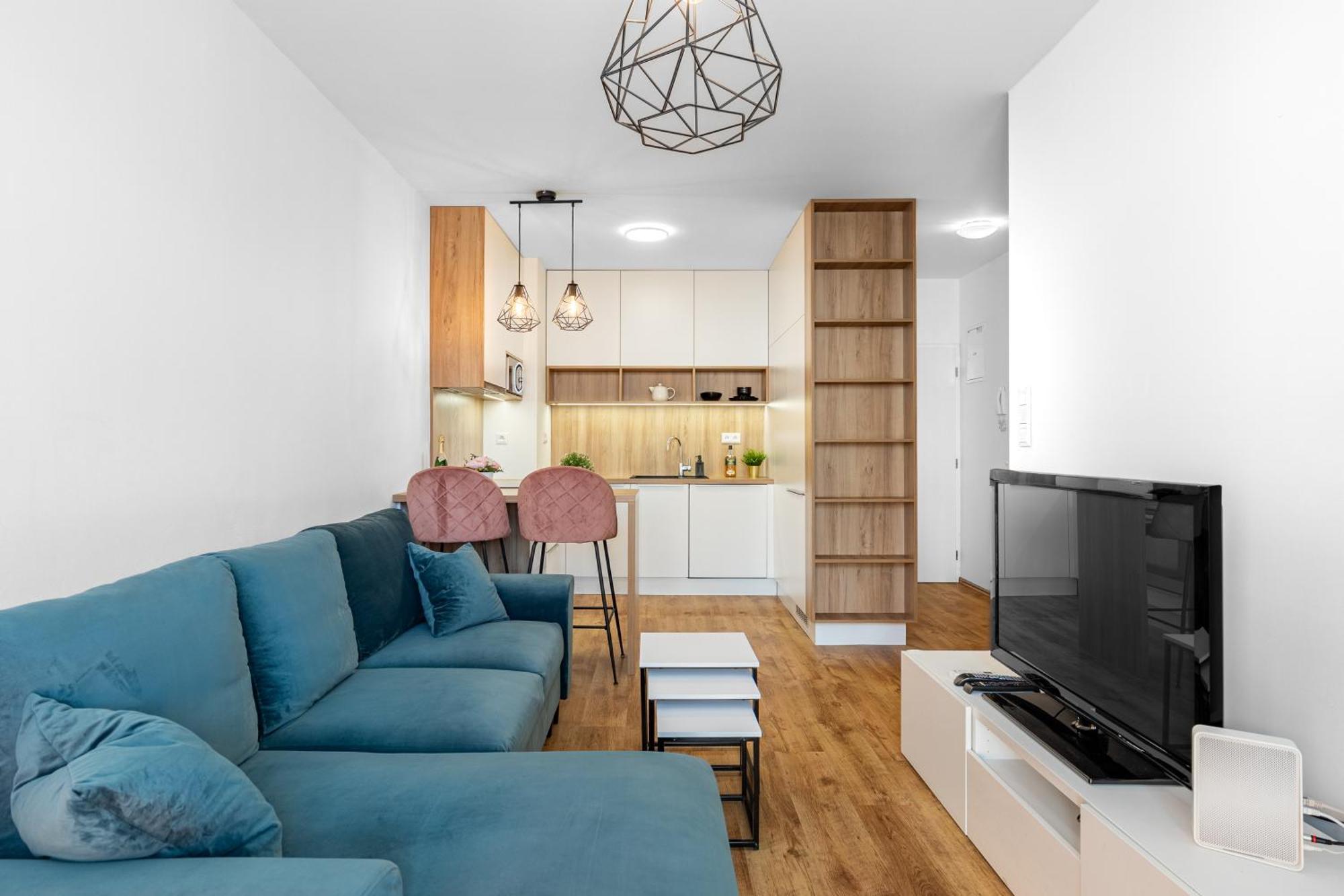 Leo Apartment - Ac & Free Parking Братислава Экстерьер фото